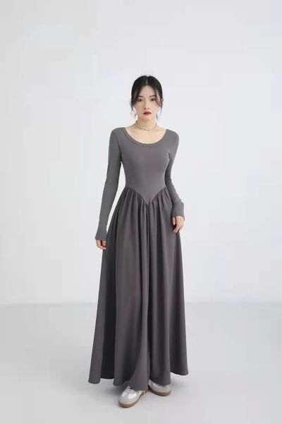 RM5243#法式灰色圆领针织拼接连衣裙女装2023春季新款设计高级感长裙