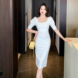 RM18648#法式方领连衣裙2023夏季新款轻熟风复古优雅泡泡袖白色紧身包臀裙