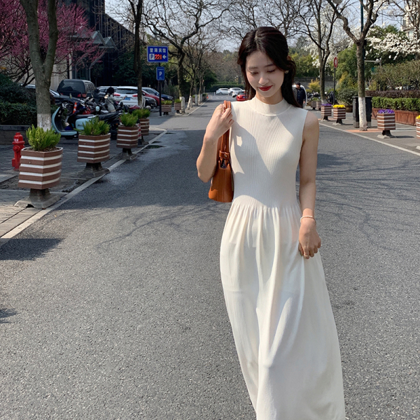 RM6000#白色无袖连衣裙女夏季新款气质中长款收腰修身裙针织裙子