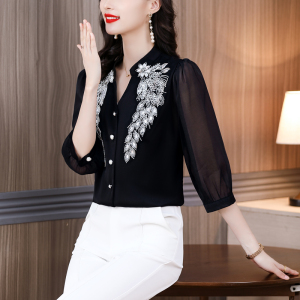 RM6099#春夏新款女衬衫外穿宫廷风黑色蕾丝重工刺绣上衣设计感衬衫