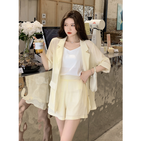 RM10756#夏季新款韩版女装中袖纯色小西装短裤+小背心三件套