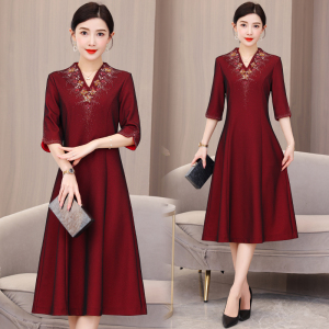 RM5149#结婚礼服酒红色夏季V领高端大气参加婚宴喜婆婆礼服年轻款连衣裙