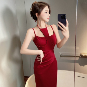 Real time Red Spicy Girl Hanging Neck Strap Dress for Women's Spring Caution Machine Pure Sexy Long Dress Wrapped Hip Sk