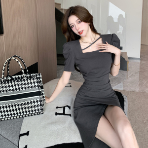 French Vintage Hepburn Style Bubble Sleeves Wrap Up Waist for a Slim and Irregular Split Style Dress