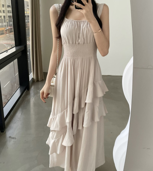 RM5617#韩版 INS 雪纺荷叶边蛋糕裙无袖收腰设计吊带感连衣裙