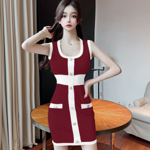 Real time photo of a small fragrant style color matching vest knitted dress for women summer short skirts， spicy girls w
