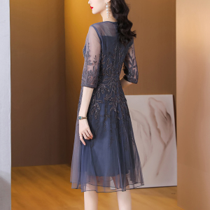 RM5777#高端网纱妈妈连衣裙女2023春夏新款款优雅显瘦中老年中古刺绣裙子