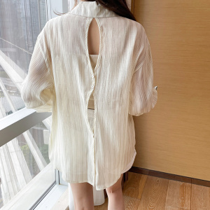 RM5921#夏季新款设计感慵懒风格纹肌理宽松露背防晒衫上衣外套