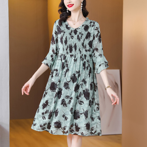 RM5806#简约大方褶皱印花连衣裙2023年夏新款修身气质名媛遮肉减龄A字裙