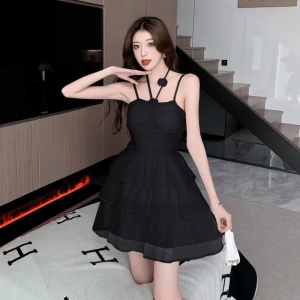 RM21804#纯欲风甜辣妹性感吊带连衣裙法式初恋系气质仙女裙夏季2023年