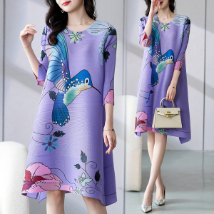 RM5736#新款三宅褶皱印花连衣裙气质宽松显瘦圆领大码妈妈A字裙