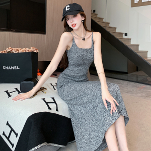 INS Slim Fit Waist Knitted Slim Dress with Slim and Simple Square Neck Inner Wrap Hip Lazy Dress