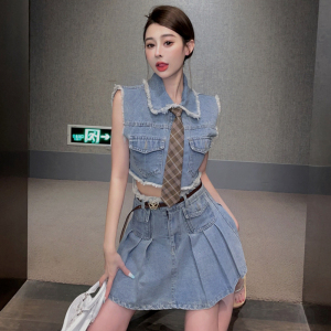 Real time Spicy Girl Style Denim Set for Women Spring and Summer New Small Sleeveless Top A-line Half Skirt Two Piece Se