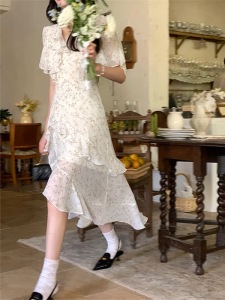 RM5780#夏季茶歇法式碎花连衣裙气质中长款高级感显瘦别致甜辣不规则裙子