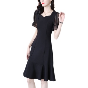 RM7424#赫本风连衣裙夏2023新款法式收腰显瘦气质高端修身喇叭袖小黑裙子