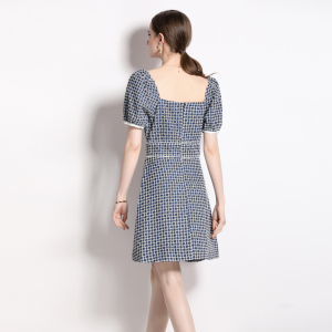 RM6181#夏季新款复古方领泡泡袖刺绣牛仔连衣裙