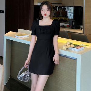 RM8641#法式优雅气质赫本风小黑裙高级感收腰显瘦方领泡泡袖连衣裙夏