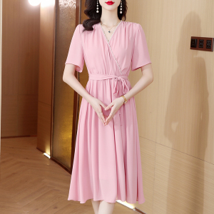 RM10518#气质法式粉色V领连衣裙女2023夏季新款钉珠系带泡泡袖中长裙