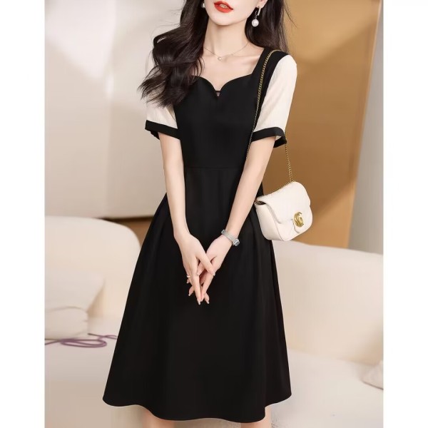 RM6849#赫本风气质方领连衣裙2023夏季新款拼接显瘦直筒小黑裙