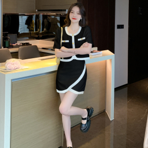 RM6340#夏季新款设计感撞色圆领短袖+A字裙短裙套装
