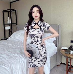 Girls' sexy cut-out retro decor buttock wrapped improved cheongsam dress