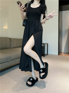 RM10130#新款方领设计感垂坠开叉小黑裙收腰显瘦连衣裙女