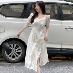 RM7368#公主法式花边设计提花白色显瘦连衣裙小众V领开衩裙子