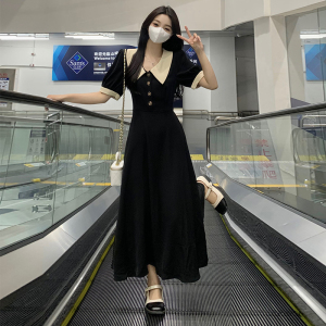 RM16903#夏装赫本风法式气质小众设计感连衣裙修身显瘦复古小黑裙