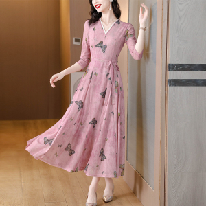 RM11986#夏季新款粉色法式高级V领显瘦腰带感显年轻中长款连衣裙
