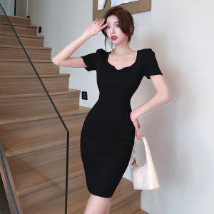 Sexy Pure Desire Rose Red Knitted Dress for Female Royal Sister Light Mature Style Waist Wrap Hip Skirt