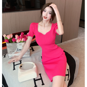 Sexy Pure Desire Rose Red Knitted Dress for Female Royal Sister Light Mature Style Waist Wrap Hip Skirt
