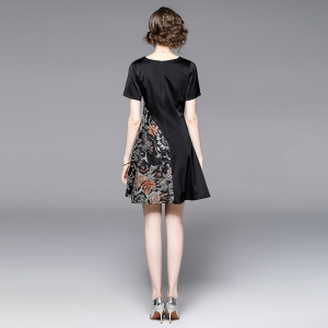 RM10581#赫本风小黑裙2023新款时尚立体提花短袖A字裙