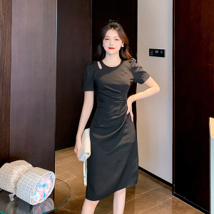 RM11444#新款黑色气质连衣裙女夏高级感别致裙子赫本风小黑裙