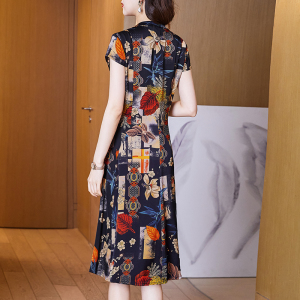 RM16399#夏装新款时尚收腰显瘦连衣裙高端洋气减龄中年洋气V领妈妈装