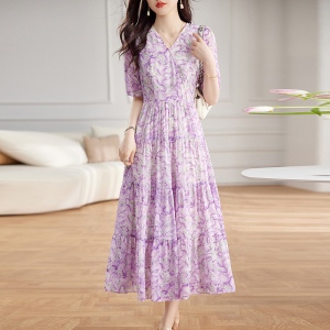RM7671#紫色茶歇法式碎花大摆连衣裙女2023新款夏季时尚V领显瘦中长款裙