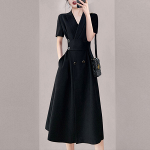 RM9401#轻奢高级感时髦黑色连衣裙2023夏季新款女装小众复古收腰V领裙子