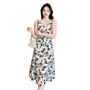 RM11806#夏季新款法式浪漫V领裙子短袖背心度假风碎花连衣裙女