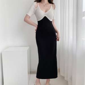 RM22784#纯欲风夏季冰丝拼接连衣裙高级感v领长袖设计感小众气质裙子