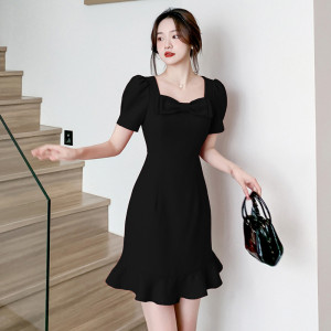 RM17520#复古小红裙2023夏季新女法式高级感蝴蝶结黑色收腰直筒连衣裙