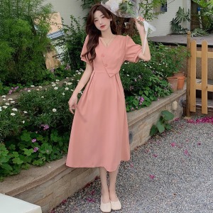 TR29820# -夏季新款巨显瘦遮肉茶歇法式V领粉色连衣裙子 服装批发女装服饰货源