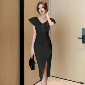 RM10808#玫红色V领连衣裙女夏2023新款无袖法式气质小众显瘦性感礼服裙子