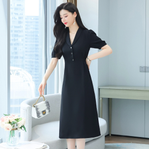 RM16110#黑色连衣裙女春季法式V领复古赫本小黑裙收腰显瘦气质中长裙
