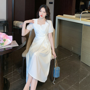 RM11868#夏季新款韩版赫本风短袖小黑裙子泡泡袖连衣裙女超修身中长裙