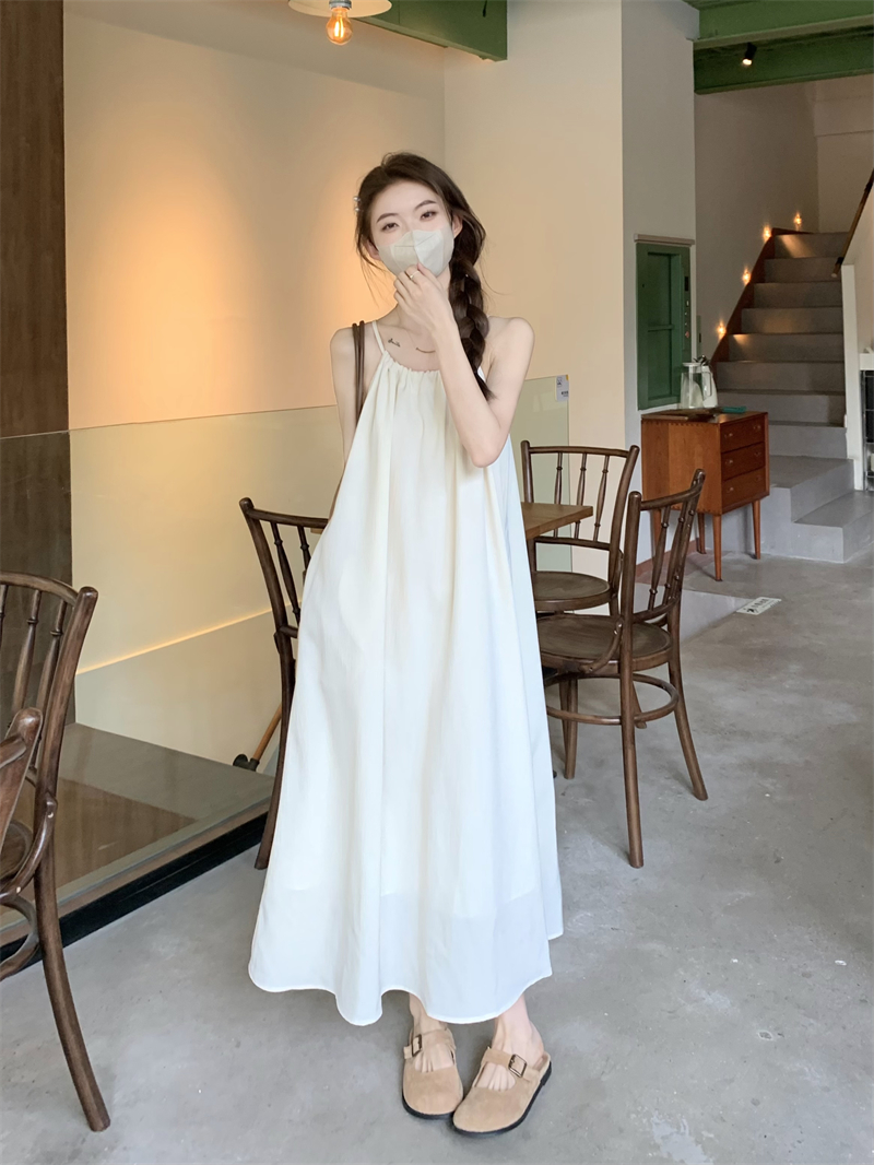 Actual shot of spring solid color sleeveless loose casual simple A-line halterneck elegant long skirt dress