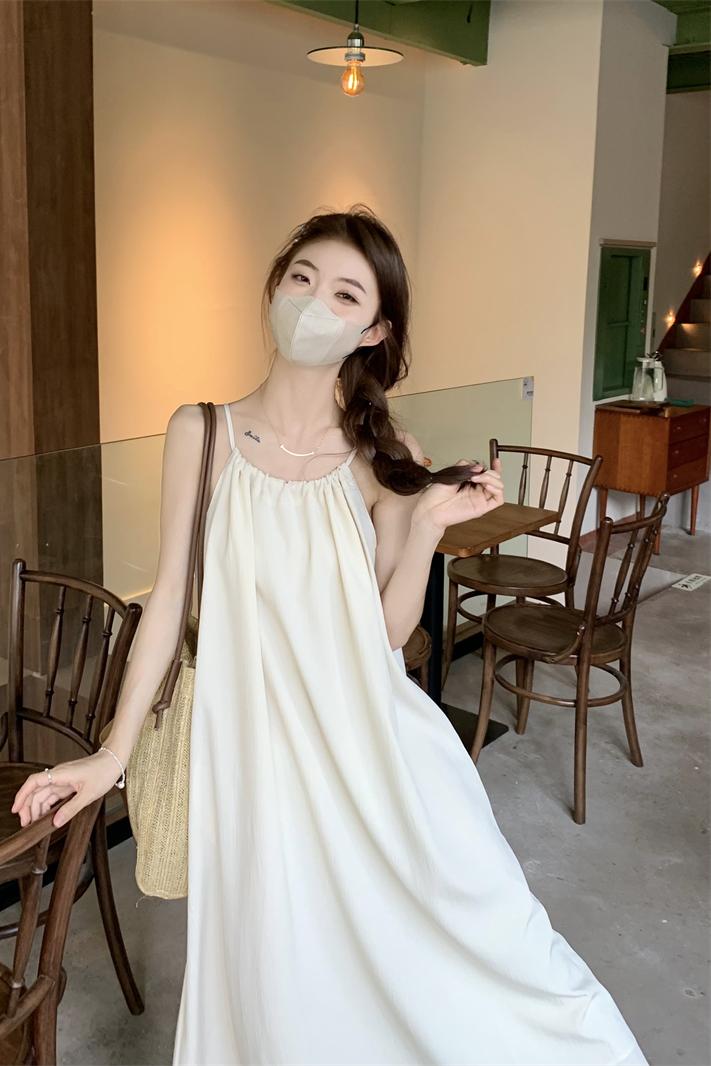 Actual shot of spring solid color sleeveless loose casual simple A-line halterneck elegant long skirt dress