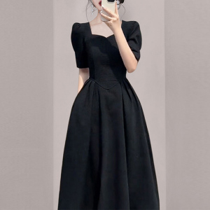 RM8857#X型泡泡袖方领连衣裙简约淑女纯色