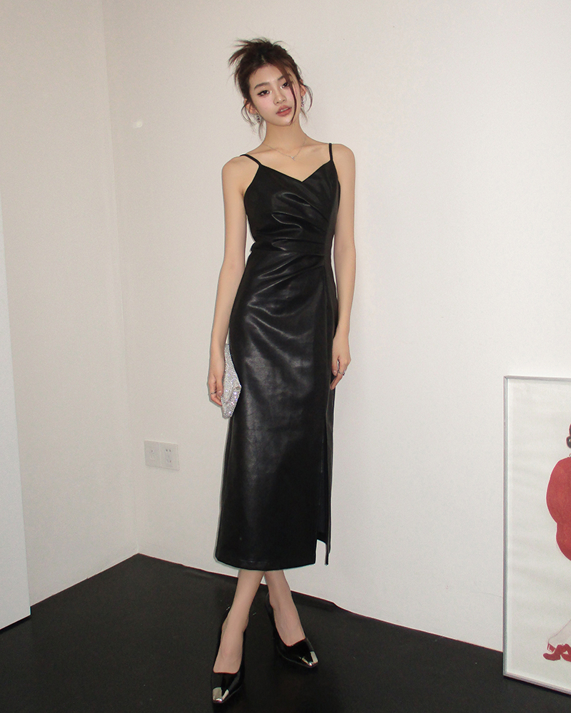 實拍2026春夏新款連衣裙女裝吊帶皮裙高冷御姐風氣質長裙子