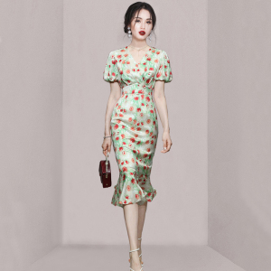 RM11861#夏季新款韩版时尚气质V领中长鱼尾裙修身印花田园风连衣裙
