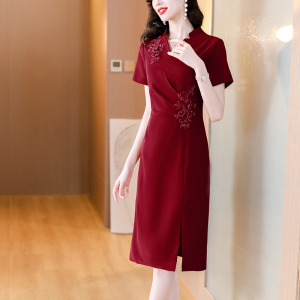 TR45950# 新款酒红色喜婚宴礼服夏季高端连衣裙 礼服批发
