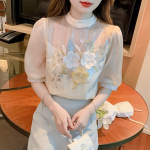 RM18637#夏季新款重工订珠刺绣花朵时尚显瘦气质雪纺衬衫